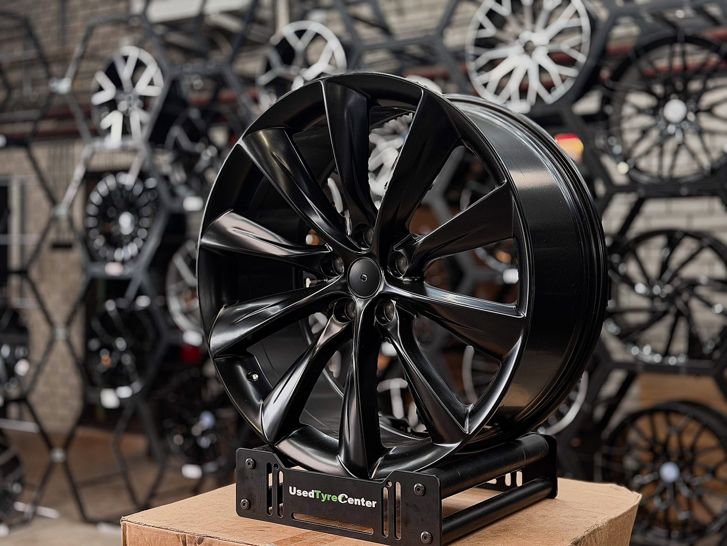 TESLA MODEL X STYLE - 21"